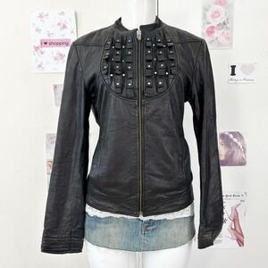 Danier Black Genuine Leather Zip Up Jacket with Ruffle Stud Detail – Size XS